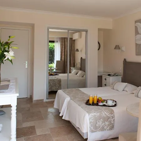 Souleias Hotel
