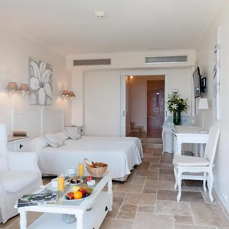Souleias Hotel